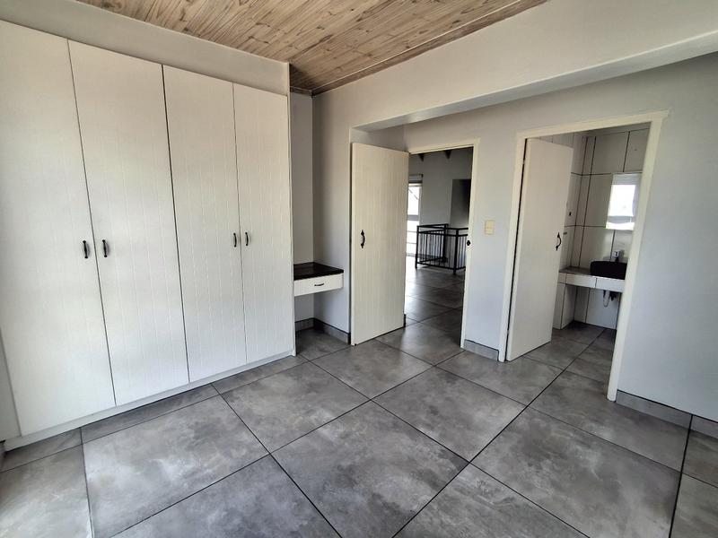 To Let 3 Bedroom Property for Rent in Lampiesbaai Western Cape